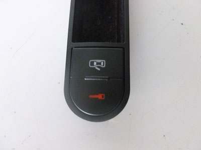 2000 Audi TT Mk1 / 8N - Center Console Tray w/ Door Lock Button 8N09197192
